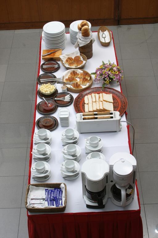 Yuzana Garden Hotel Янгон Экстерьер фото
